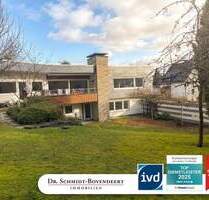 Zeitgemäßer und großzügiger Bungalow auf einem parkähnlichen Grundstück in Bad Marienberg!