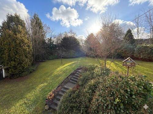 Blick in den Garten - 5 Zimmer Einfamilienhaus in Bad Marienberg
