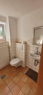 WC und Waschen im EG - 4 Zimmer Einfamilienhaus in Simmozheim