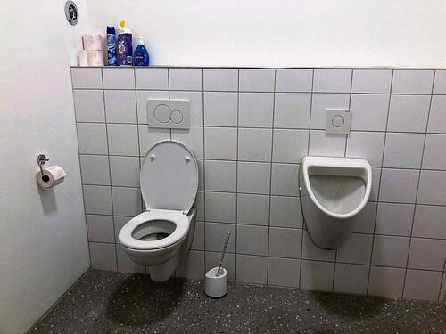 WC - 