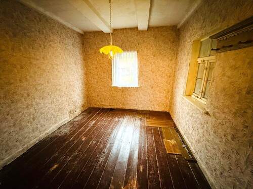 8. Zimmer im OG (1) - 