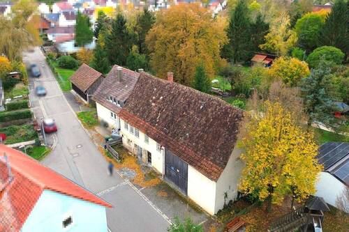 Ansicht - Charmantes Wohnhaus mit zwei Wohneinheiten, vielseitig nutzbarer Scheune und weitläufigem Grundstück