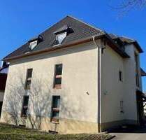 GERÄUMIGE WOHNUNG MIT BALKON UND CARPORT IM SCHÖNEN RABENSTEIN - Chemnitz Reichenbrand