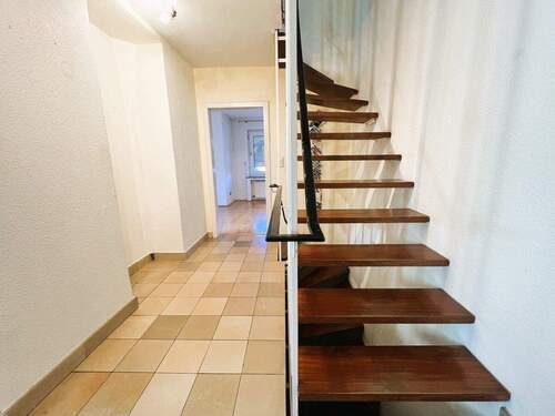 Eingangsbereich - 4 Zimmer Doppelhaushälfte zum Kaufen in Hannover-Seelhorst