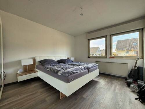 Schlafzimmer EG - 