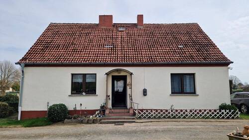 Eingang Wohnhaus - Einfamilienhaus mit 95,00 m&sup2; in Utzedel zum Kaufen