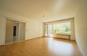Wohnzimmer - 2 Zimmer Etagenwohnung zum Kaufen in Bremen