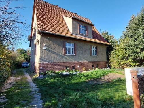 20251018_104452.jpg - 6 Zimmer, Küche, 2 Bäder, komplett Unterkellert, Ausbaureserve Spitzboden, Terrasse, GarageWerkstatt im Alleinauftrag !