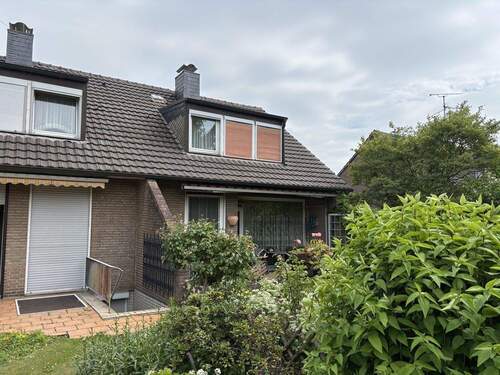 Gartenansicht - 4 Zimmer Doppelhaushälfte zum Kaufen in Krefeld