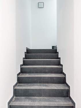 Treppenhaus - 2 Zimmer Etagenwohnung in Uetze