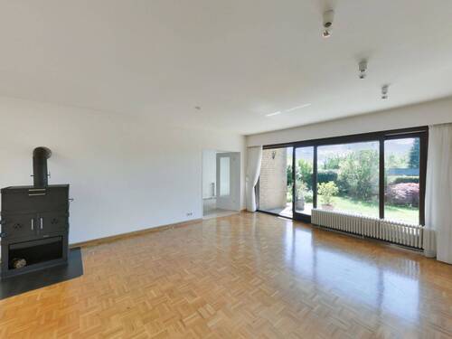 Wohnzimmer - 5 Zimmer Reihenendhaus in Erkrath