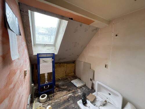 Bad DG - Mehrfamilienhaus, Wohnhaus mit 213,00 m&sup2; in Rudolstadt / Uhlstädt zum Kaufen