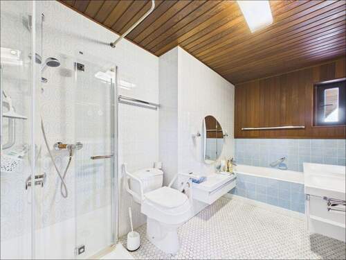 Tageslichtbad - 5 Zimmer Bungalow in Kleinostheim