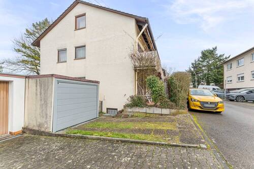 Seitliche Hausansicht - 