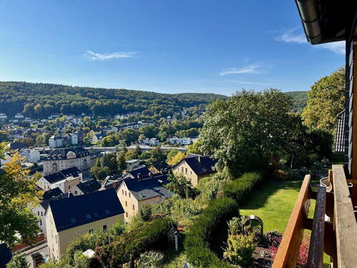 Blick Balkon West - 3 Zimmer Etagenwohnung zur Miete in Aue