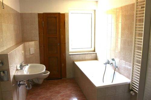 Bad/ WC - 
