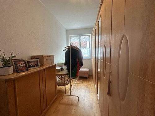 Ankleide / Büro / Kind - 