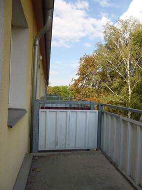 Balkon - Etagenwohnung mit 58,60 m&sup2; in Bad Lauchstädt zur Miete