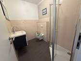 Gästebad mit Dusche - 
