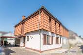 Hausansicht / Eingang / Carport - 4 Zimmer Doppelhaushälfte in Ingelheim am Rhein