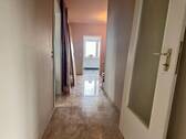neue 3-Zimmer Wohnung Flur.jpg - 