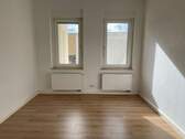 Bild 3 - 1 Zimmer Mehrfamilienhaus, Wohnhaus in Delitzsch