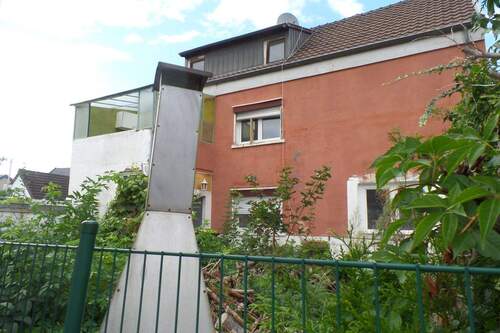 Garten - 5 Zimmer Mehrfamilienhaus, Wohnhaus in Bergheim