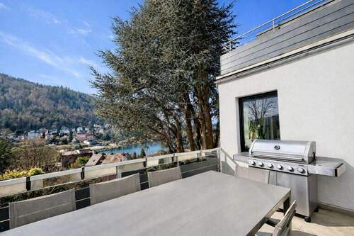 Terrasse mit Grill EG - 