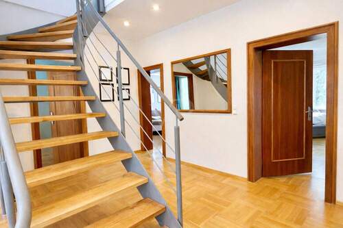 Diele 1.OG mit Zimmern - 