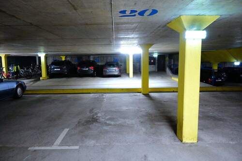 Tiefgaragenplatz - 