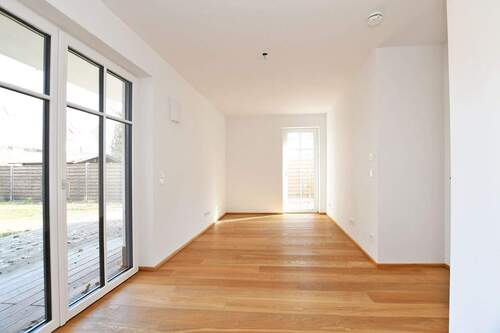 Schlafzimmer - 3 Zimmer Etagenwohnung zur Miete in München