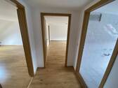 Flur - Etagenwohnung mit 68,00 m&sup2; in Auerbach zur Miete