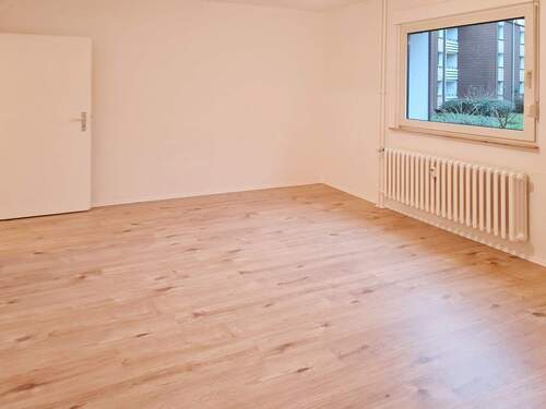 Schlafzimmer - 2 Zimmer Etagenwohnung in Duisburg