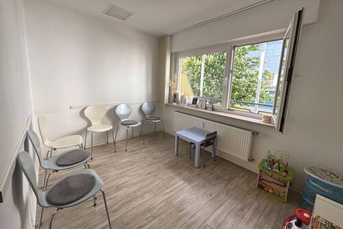 Wartezimmer Praxis - 