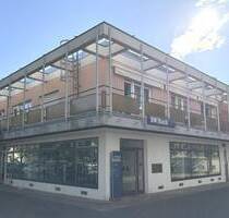 Ladenfläche EG frei! Gewerbefl. & Whg. im OG vermietet, 2 Garagen, Bj. ca. 1961, Grdst. ca. 255 m² ! - Stuttgart Mönchfeld