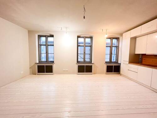 Wohnbereich mit offener Küche - 