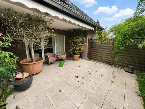 Terrasse - Einfamilienhaus mit 219,00 m&sup2; in Aurich / Egels zum Kaufen