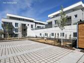 Foto: Blick auf Haus 1 und 2 - Etagenwohnung mit 100,50 m² in Brackenheim zum Kaufen