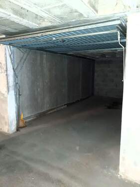 Garage - 