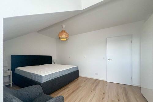 Schlafzimmer - 2 Zimmer Etagenwohnung zum Kaufen in Ismaning