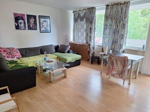 Wohnzimmer - 8 Zimmer Etagenwohnung zum Kaufen in Kerpen