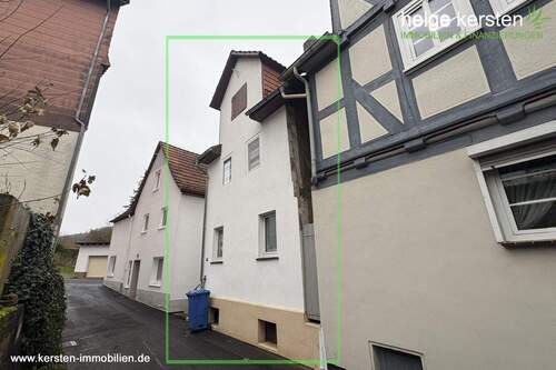 Hausvorderseite_1 - 5 Zimmer Einfamilienhaus zum Kaufen in Spangenberg