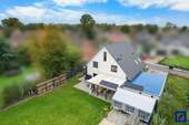 Luftbild Rückansicht - Einfamilienhaus mit 210,60 m² in Schwanewede zum Kaufen