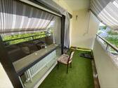 Süd-Balkon mit Markise - 2 Zimmer Etagenwohnung in Dietzenbach