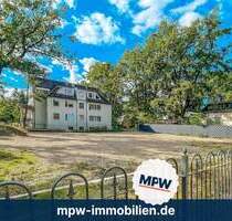 Villenlage am Wasser: Baureifes Eckgrundstück mit Mehrfamilienhaus-Potenzial - Berlin Köpenick