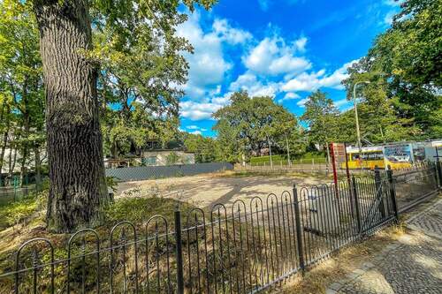Grundstücksansicht (Blickwinkel B) - Grundstück in Berlin