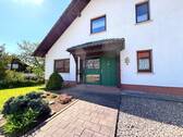 Hauseingang - Einfamilienhaus mit 300,00 m² in Rauschenberg / Josbach zum Kaufen