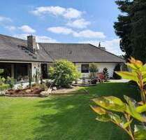 Stilvolles Einfamilienhaus mit Einliegerwohnung auf traumhaftem Grundstück - Eiterfeld Großentaft