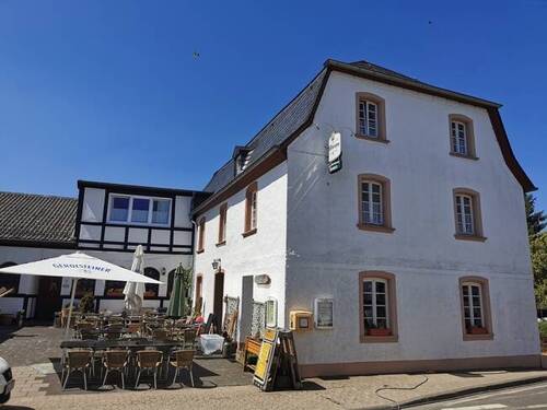 Bild 1 - Sehr beliebtes Restaurant, Gasthaus mit Schankwirtschaft, Terrasse und Festsaal