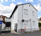 Ansicht Haus.jpg - Preisreduzierung :Top 2 Familienhaus- fast alles neu gemacht und im allerbesten Zustand, freigestellt!